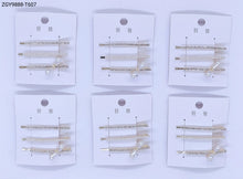 Carregar imagem no visualizador da galeria, Grampo para Cabelo 1 dúzia com 12 cartelas  (T607)