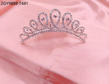 Carregar imagem no visualizador da galeria, Coroa Infantil Strass Princesa 1 caixa com 12 pçs (ZGY9888-T441/10CM)