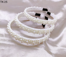 Carregar imagem no visualizador da galeria, Tiara Pérola 1 dúzia com 12 pçs  (TK-25)