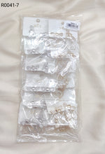 Carregar imagem no visualizador da galeria, Brincos Folheados com Strass 1 dúzia com 12 pçs (R0041-7)